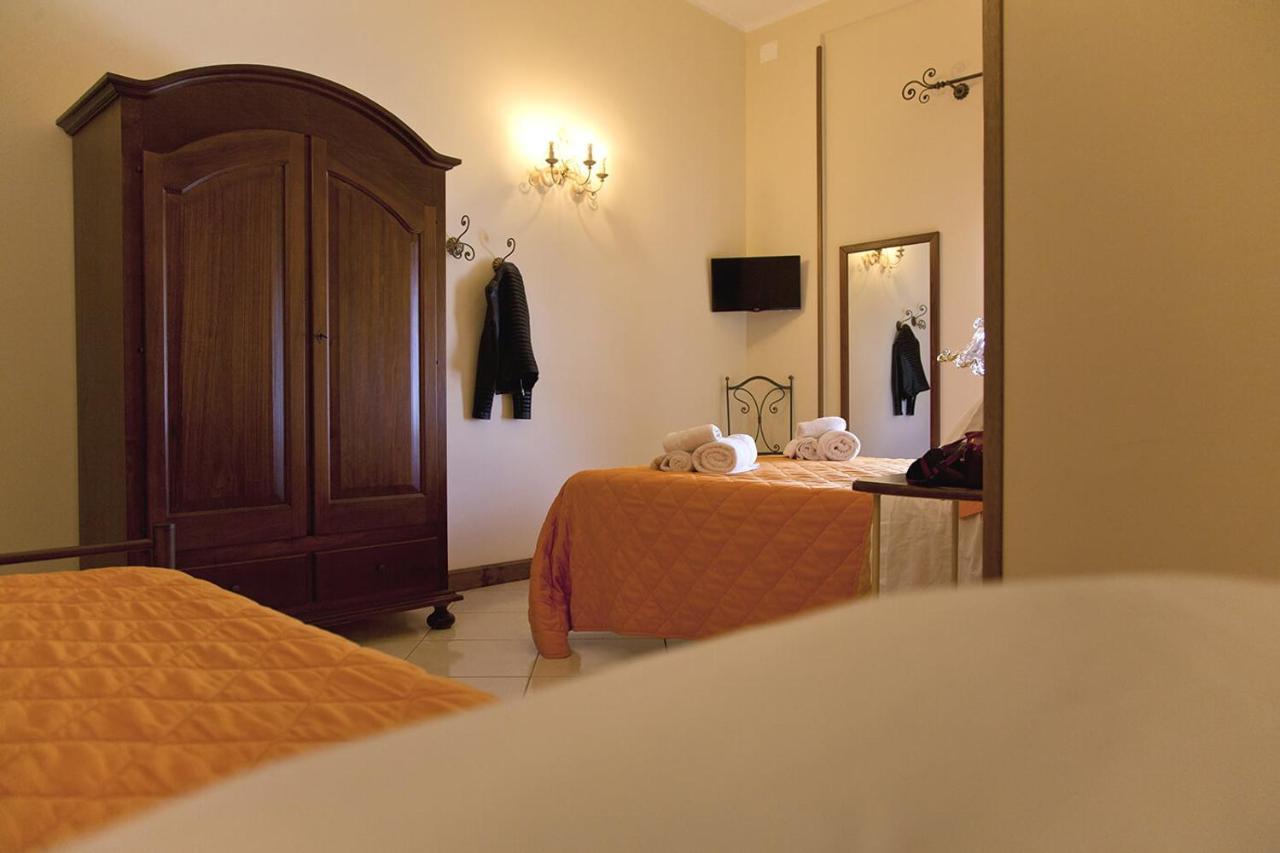Kalinifta Residence Carpignano Salentino Exterior photo